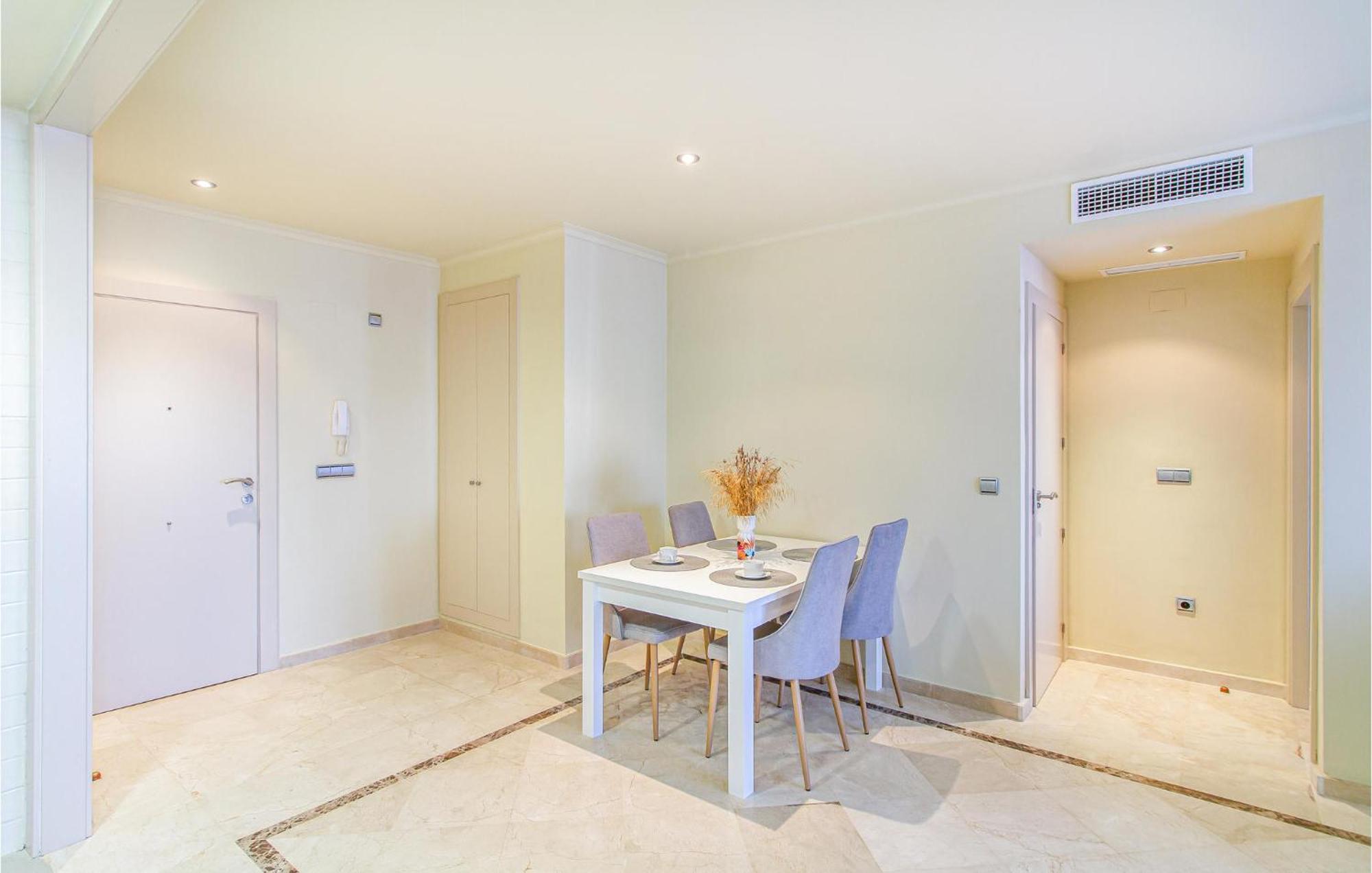 Amazing Apartment In Los Alcazares With Kitchen Los Alcázares Exterior foto